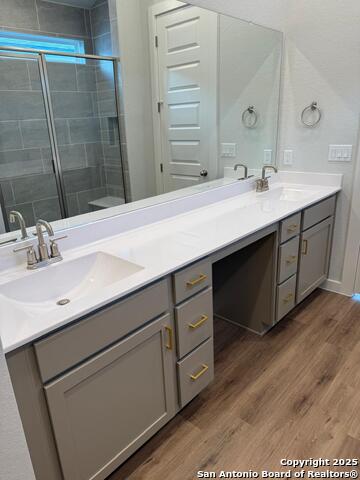 Image 15 of 21 For 974 Manger Lane