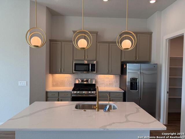 Image 9 of 21 For 974 Manger Lane