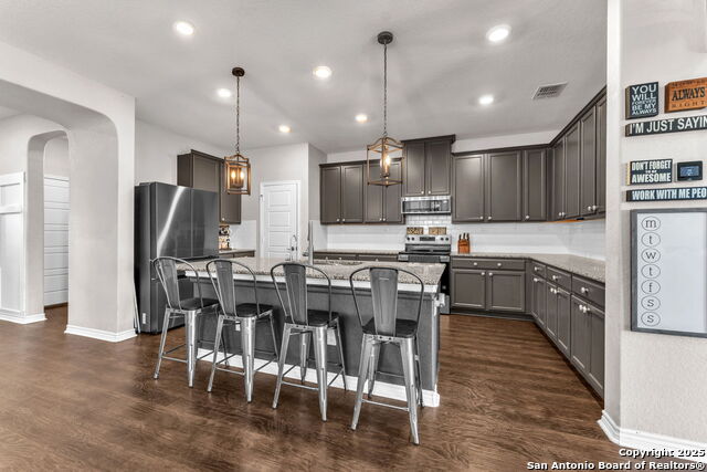 Image 10 of 49 For 409 Landmark Stone