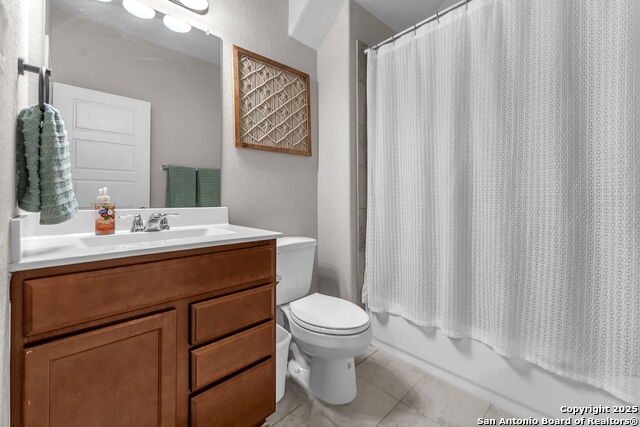 Image 21 of 49 For 409 Landmark Stone