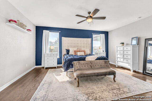 Image 22 of 49 For 409 Landmark Stone