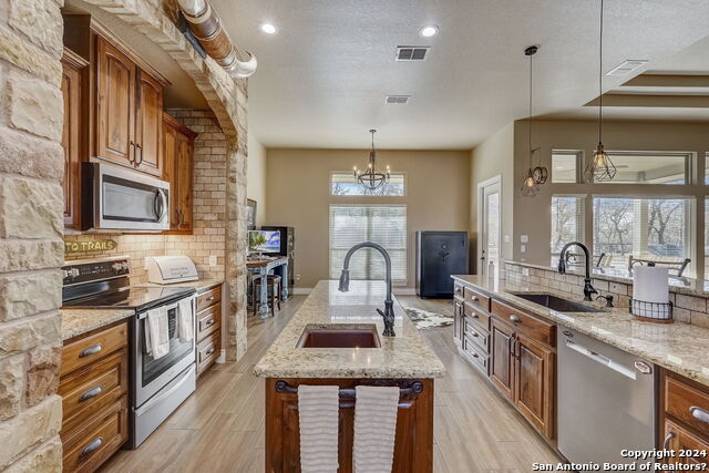 Image 17 of 65 For 315 Cibolo Ridge Dr