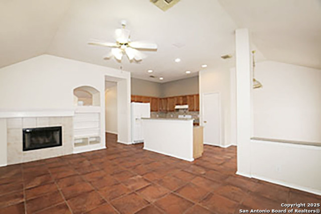 Image 4 of 16 For 9827 Copperway