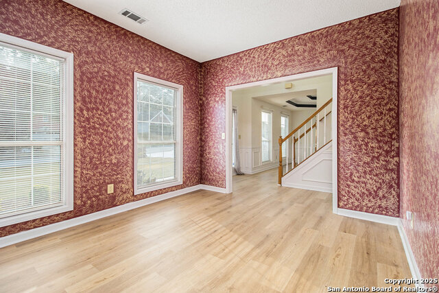 Listing photo id 4 for 11834 Silver Arbor