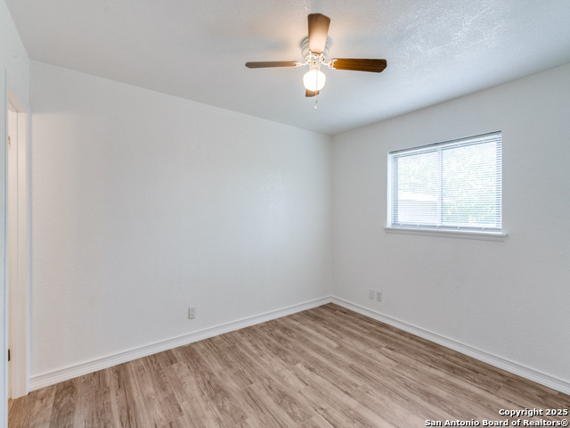 Image 14 of 27 For 203 Lynhaven