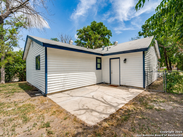 Image 25 of 27 For 203 Lynhaven