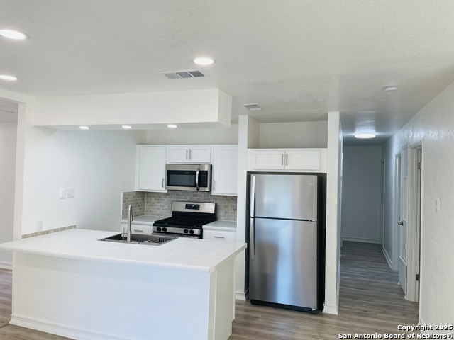 Image 6 of 27 For 203 Lynhaven