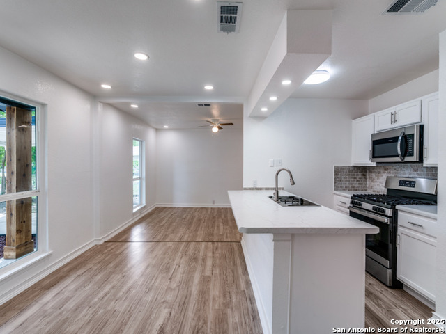 Image 8 of 27 For 203 Lynhaven