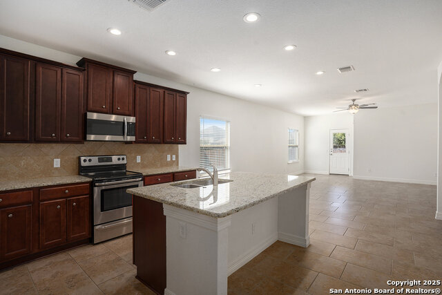 Image 4 of 16 For 716 Morgans