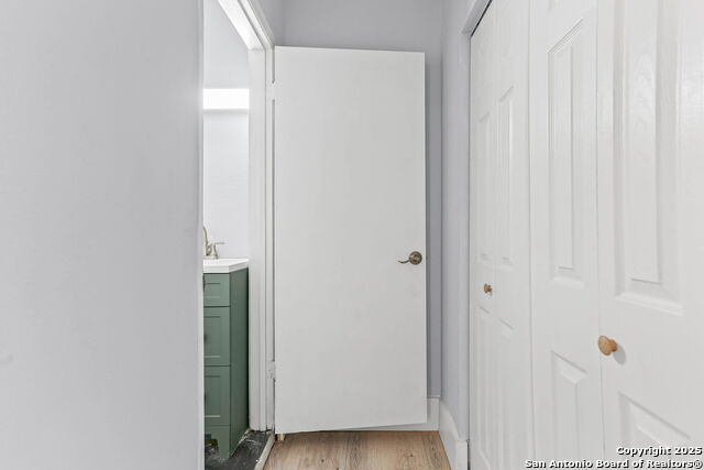 Listing photo id 10 for 106 Pilgrim
