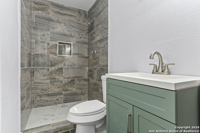 Listing photo id 12 for 106 Pilgrim