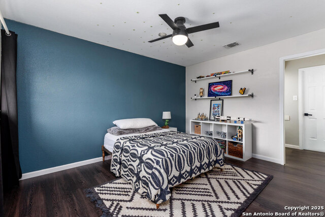 Image 28 of 41 For 17910 Winter Hill