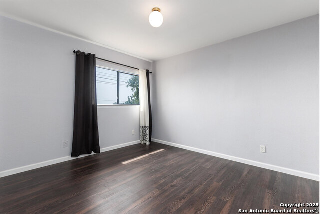 Image 30 of 41 For 17910 Winter Hill