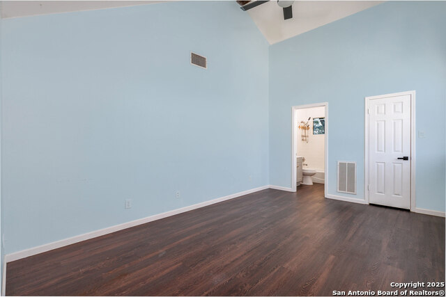 Image 33 of 41 For 17910 Winter Hill