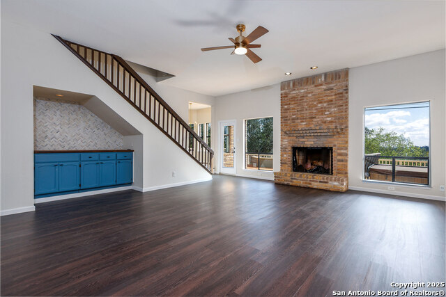 Image 4 of 41 For 17910 Winter Hill