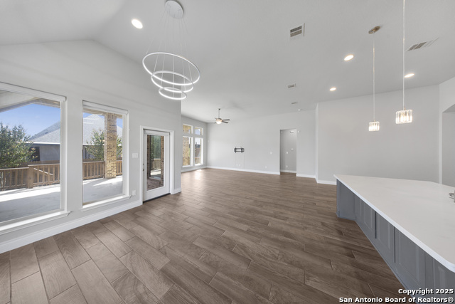 Image 16 of 39 For 14002 Rosetta