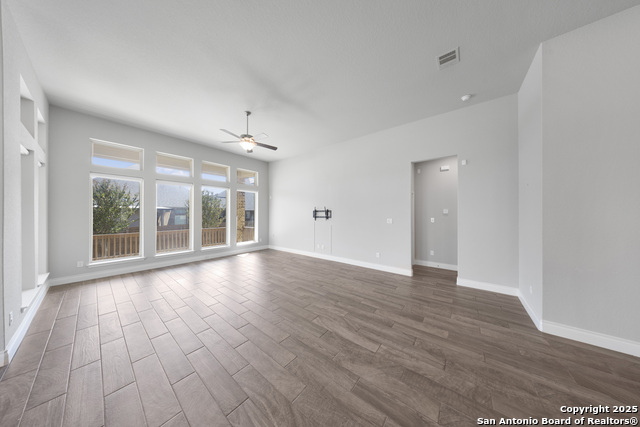 Image 17 of 39 For 14002 Rosetta