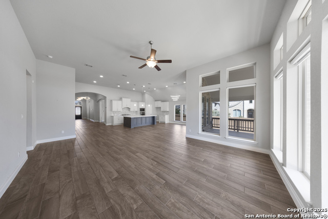 Image 19 of 39 For 14002 Rosetta