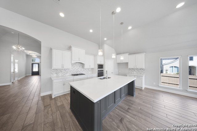 Image 21 of 39 For 14002 Rosetta