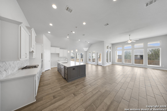 Image 7 of 39 For 14002 Rosetta