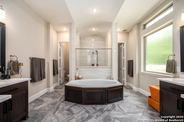 Image 10 of 39 For 16707 Stonecrest Dr