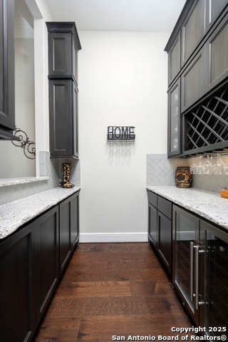 Image 15 of 39 For 16707 Stonecrest Dr