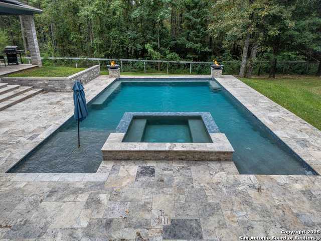 Image 33 of 39 For 16707 Stonecrest Dr