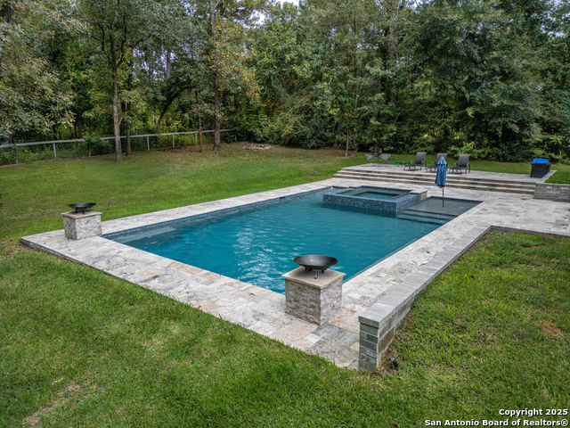 Image 34 of 39 For 16707 Stonecrest Dr