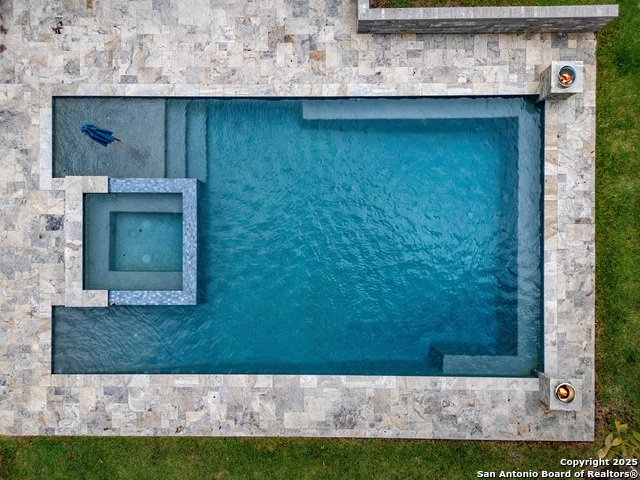 Image 35 of 39 For 16707 Stonecrest Dr