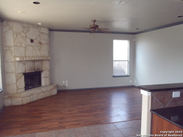 Image 18 of 33 For 2524 Fayette Dr