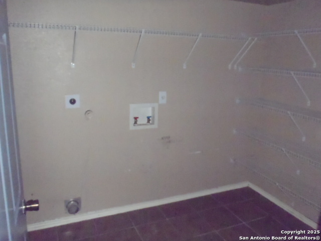 Image 22 of 33 For 2524 Fayette Dr