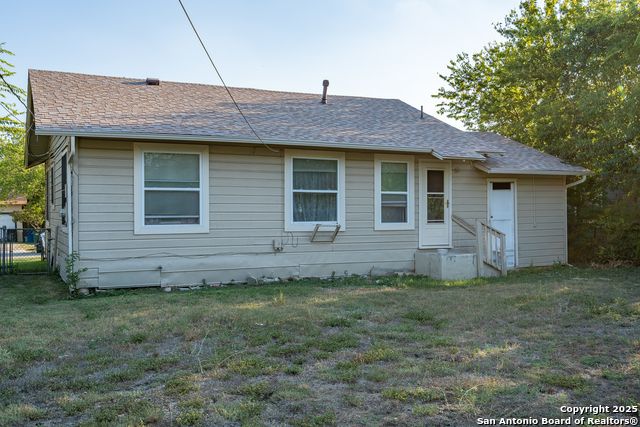 Image 10 of 36 For 127 Belfast  