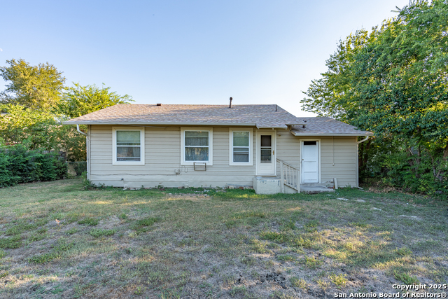 Image 12 of 36 For 127 Belfast  