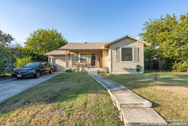 Image 2 of 36 For 127 Belfast  