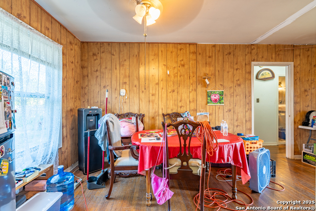 Image 24 of 36 For 127 Belfast  