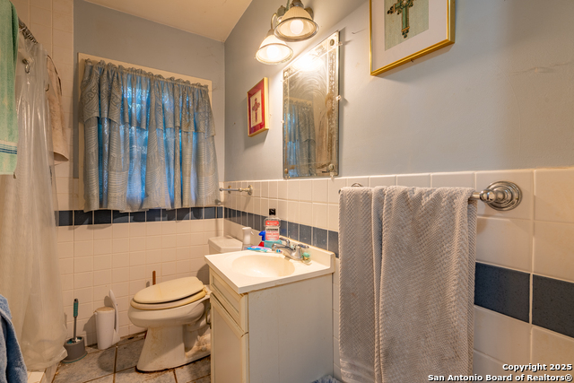 Image 27 of 36 For 127 Belfast  