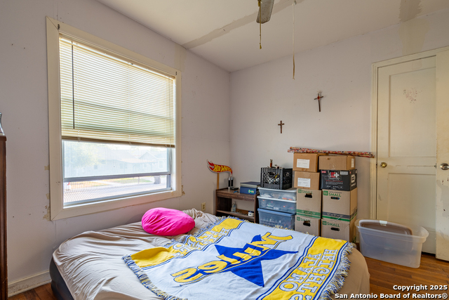 Image 31 of 36 For 127 Belfast  