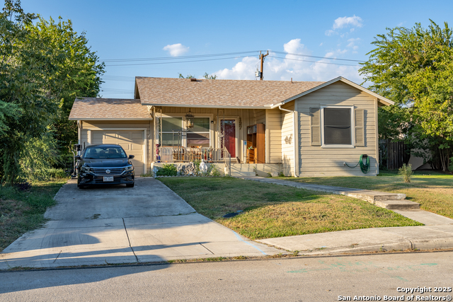 Image 6 of 36 For 127 Belfast  