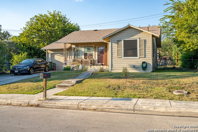 Image 7 of 36 For 127 Belfast  