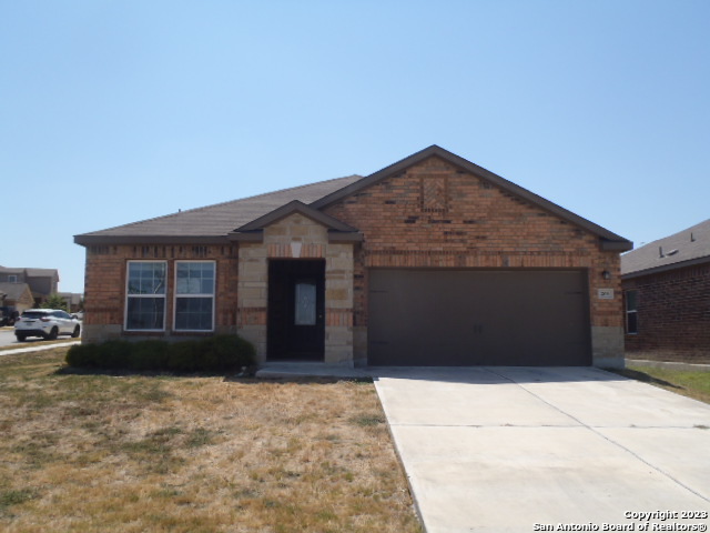 Listing photo id 0 for 203 Azalea Way