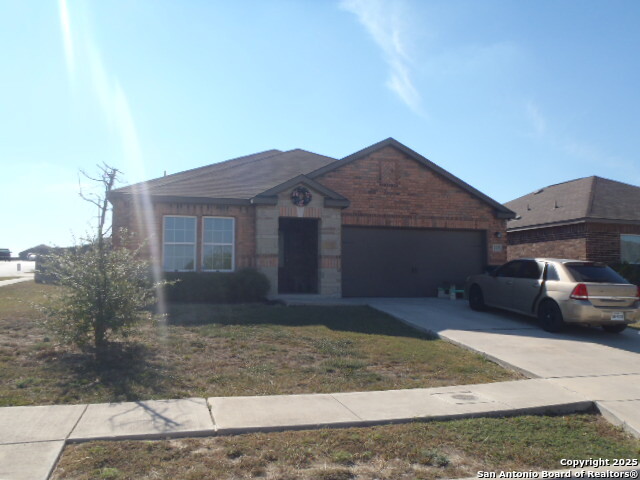Listing photo id 21 for 203 Azalea Way
