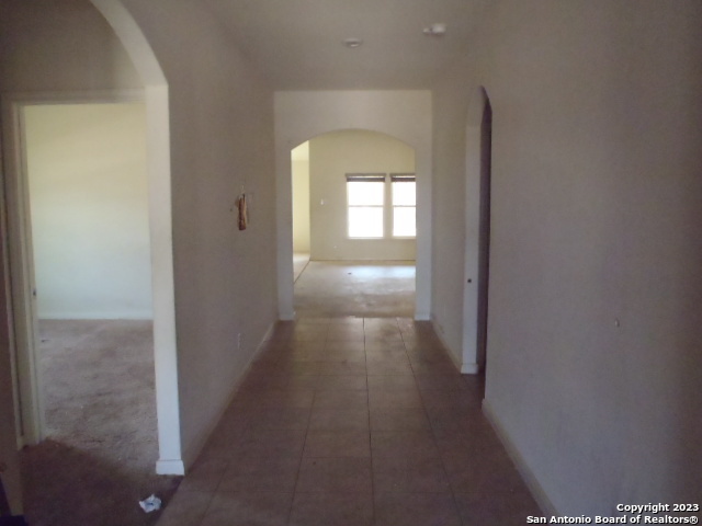 Listing photo id 2 for 203 Azalea Way