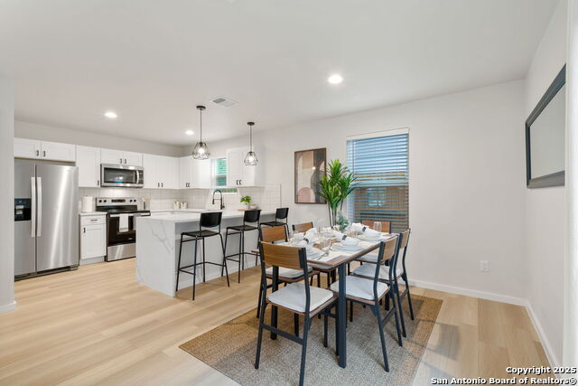 Image 11 of 27 For 1104 Gevers St S