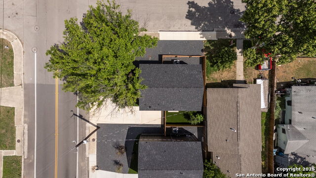 Image 24 of 27 For 1104 Gevers St S