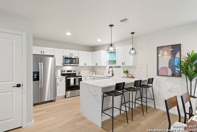 Image 7 of 27 For 1104 Gevers St S