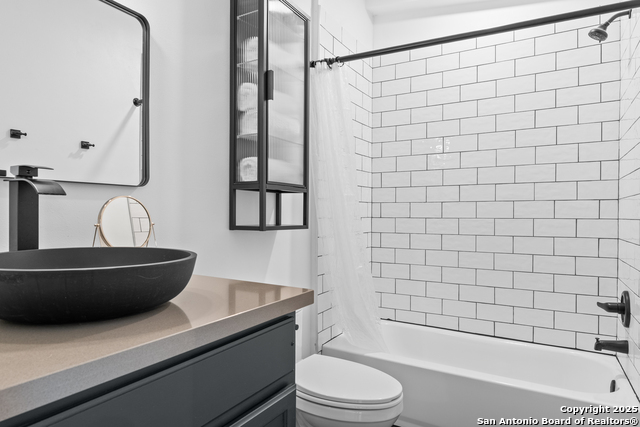 Image 16 of 37 For 1645 Trail Pass Dr