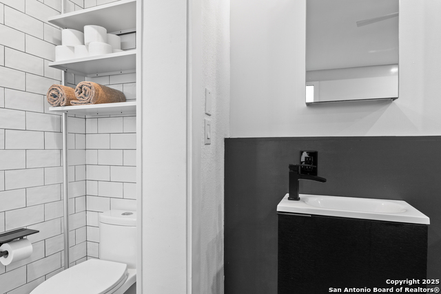 Image 18 of 37 For 1645 Trail Pass Dr