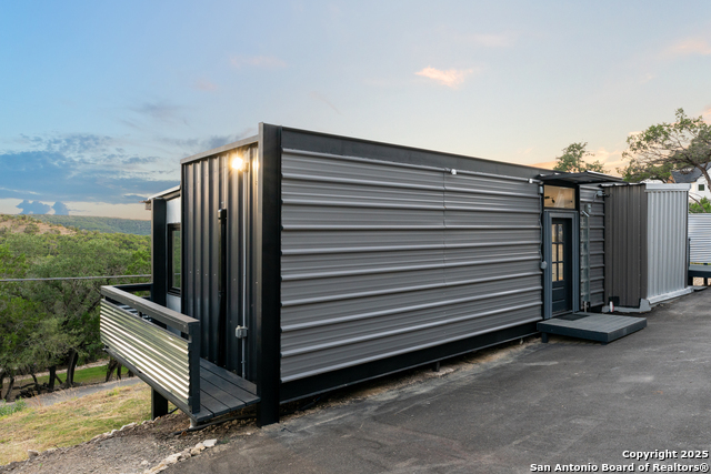 Image 27 of 37 For 1645 Trail Pass Dr