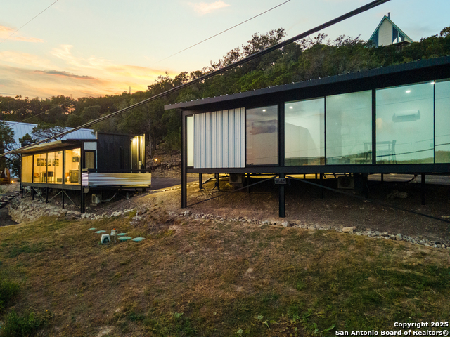 Image 31 of 37 For 1645 Trail Pass Dr