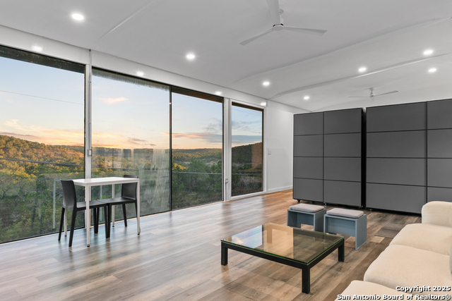 Image 8 of 37 For 1645 Trail Pass Dr